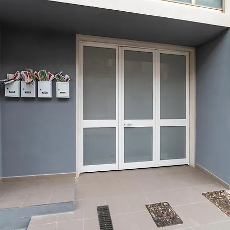 아파트 - 2min Dal Mare E Ac 돈나루카타